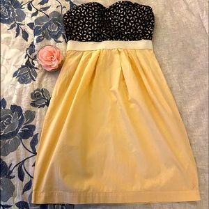 Spring Dress perfect for any occasion used once in great condition!!!